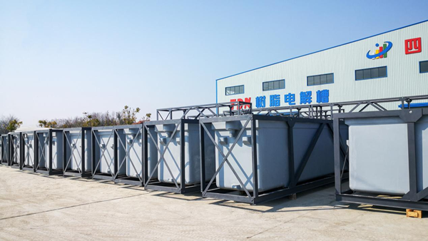 發(fā)往海外項(xiàng)目的樹脂槽